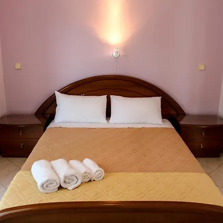Xristina Studios * Vasiliki (Lefkada)