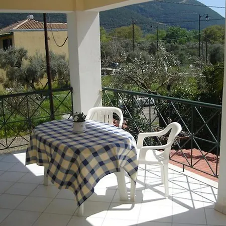 Xristina Studios * Vasiliki (Lefkada)