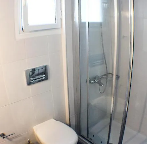 Xristina Studios Apartment